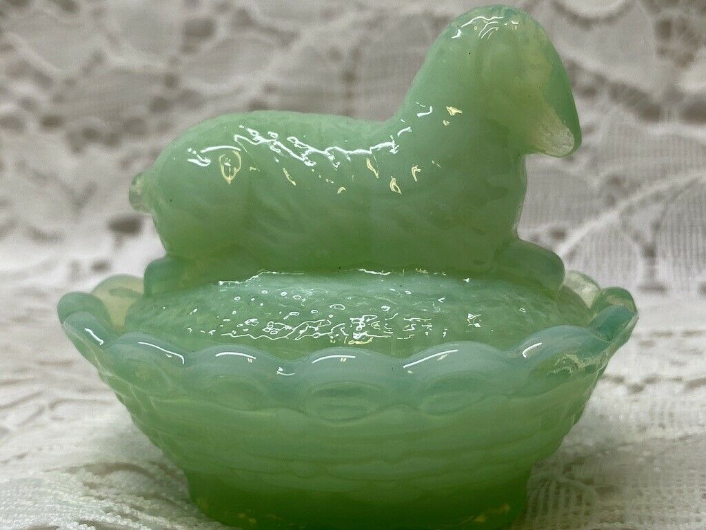 Jadeite Green Milk Glass Lamb On Nest Basket Easter Salt Cellar Mini Sheep Jade